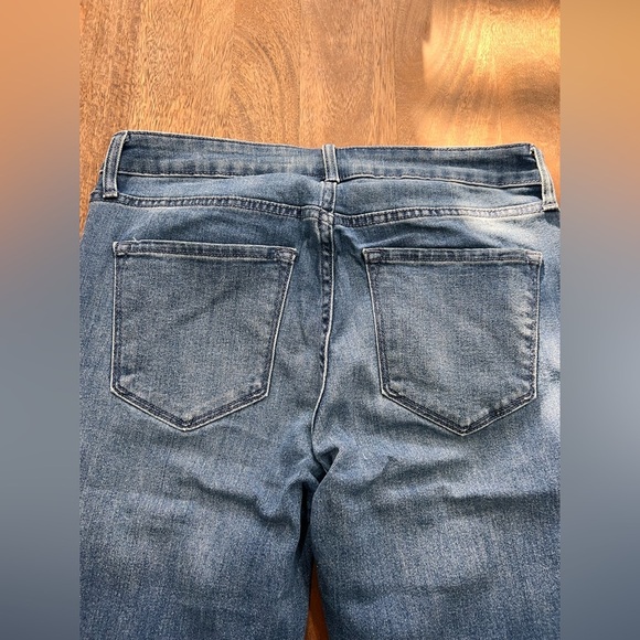 Old Navy Bootcut Wow Jeans size 8 Mid Rise - Picture 4 of 7